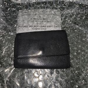 Louis Vuitton - Black Leather, 6 key holder/key fob